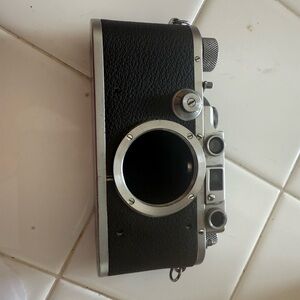 Leica Black and Silver Camera Body